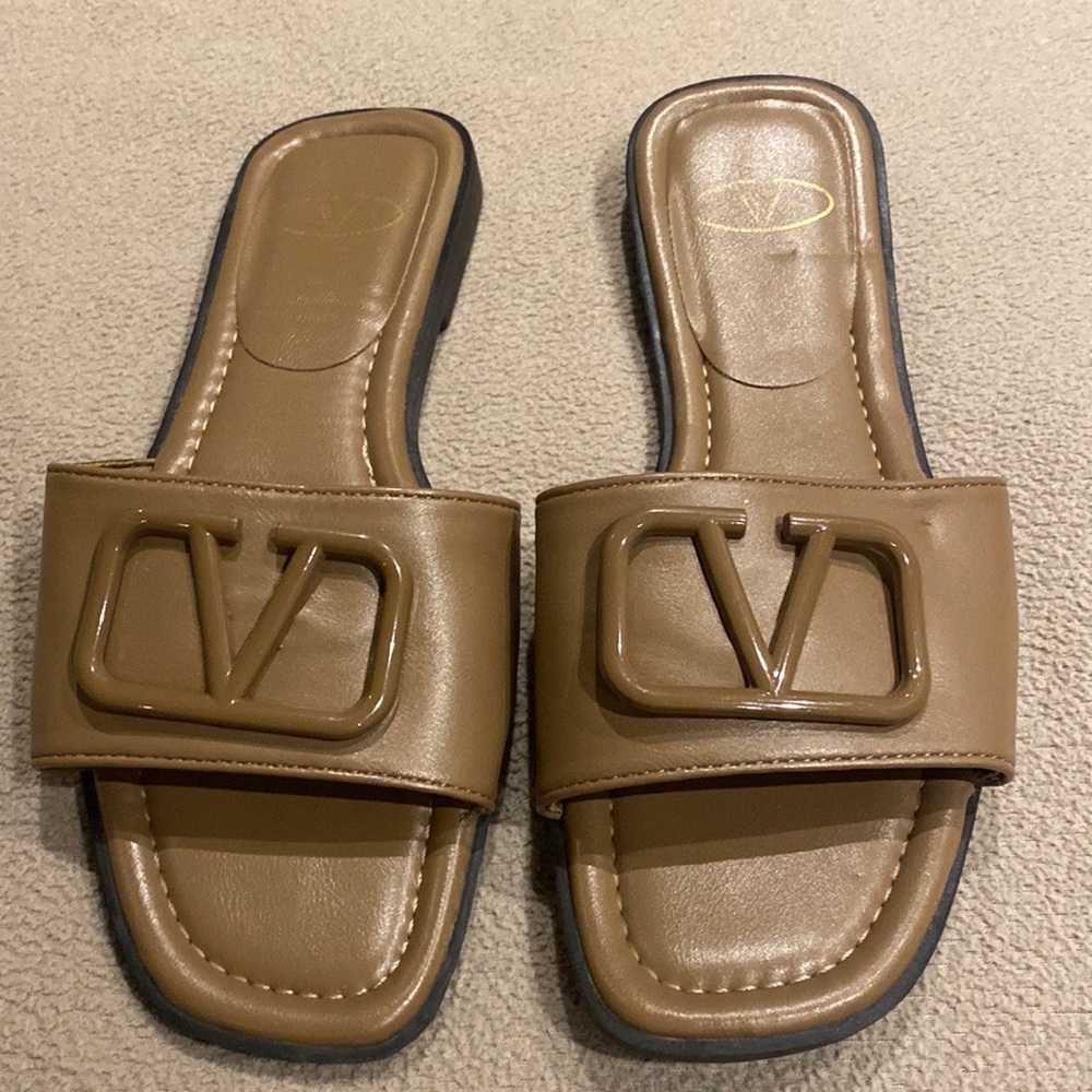 Vvalentino style sandals comfortable mirror quality worn once